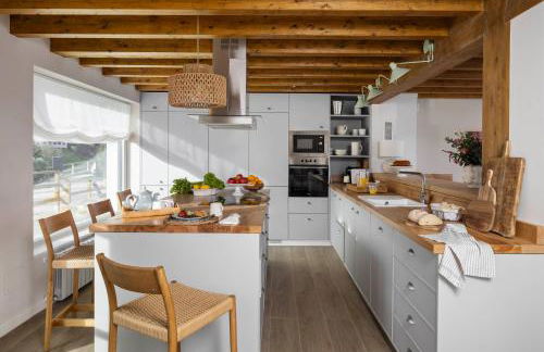 Wishome- Impresionante villa con piscina sobre un acantilado - Foto 11