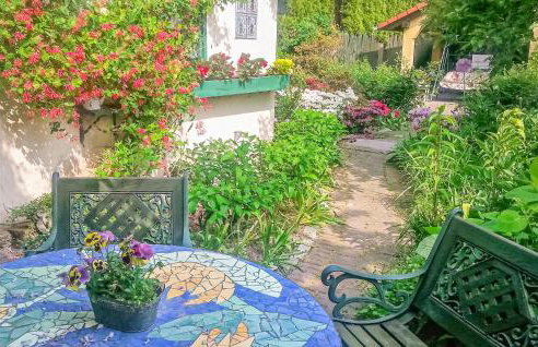 Gorgeous Apartment In Sobótka With Wifi - Foto 10