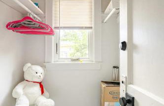 Gem by the water with firepit & all fenced backyard 2 Bedrooms - Photo 16