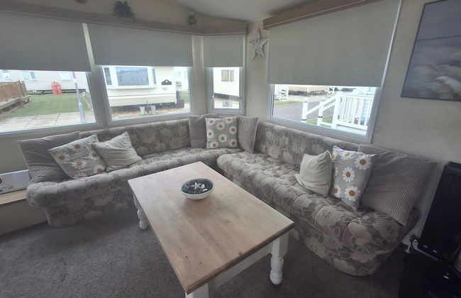 3-bed Caravan, Sleeps 8, Pool & Beach - Foto 15