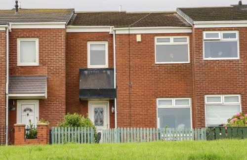 Sea View Cottage - Photo 2