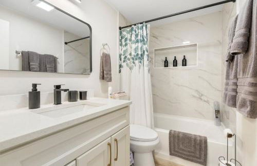 Updated Sarasota Retreat Spa Hot Tub Prime Location - Foto 5