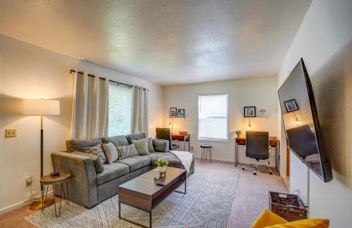 30 Day Minimum - Entire House - Washer and Dryer and AC - Photo 1