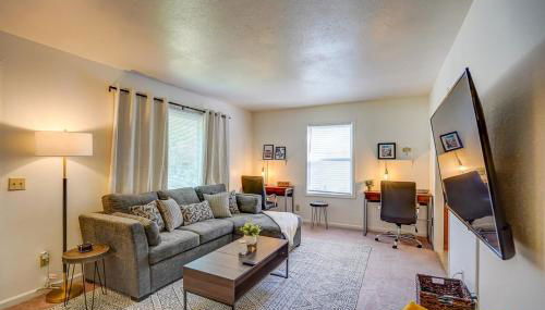 30 Day Minimum - Entire House - Washer and Dryer and AC - Foto 1