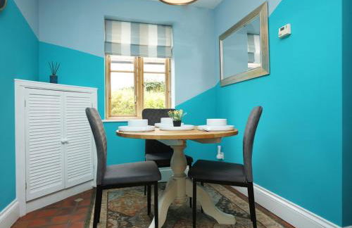 Modern 5-Bed Home, Guests 9, Secure Parking, Contractors - Foto 5