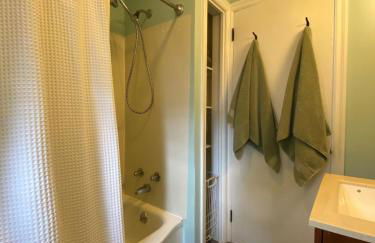 Cozy studio, minutes from downtown. Quiet. - Foto 6