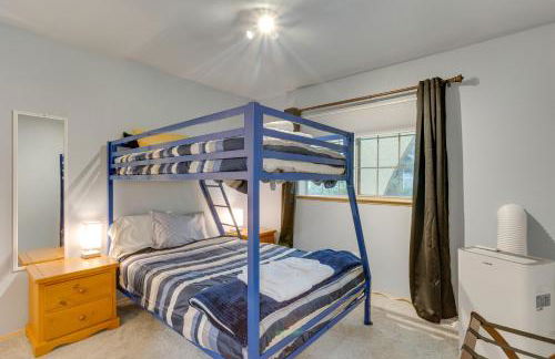 Pet and Family Friendly Bonney Lake Home Game Room - Foto 24