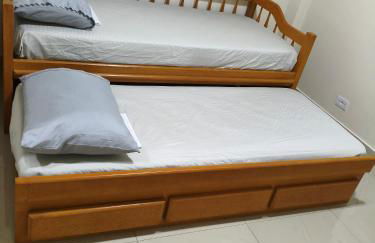 Apartamento, 2 quartos, claro, alto,garagem,piscina todo novinho mobiliado, coração do Fonseca - Foto 6