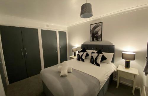 Dovefield House - Modern 3 Bed Home from Home - Alton Towers, Uttoxeter Races - Foto 30