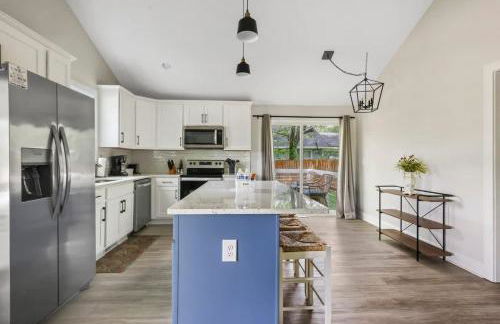 Pet Friendly Family Home Steps to Raleigh Greenway - Foto 16