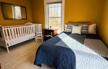 CRAFTSMAN UPSTAIRS with impressive attic! - Foto 4