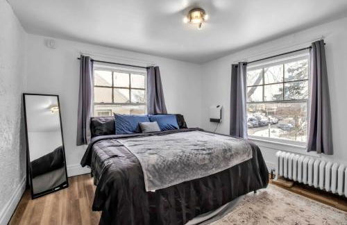 Spacious 4BR Near UB Niagara Falls - Pet Friendly - Photo 15