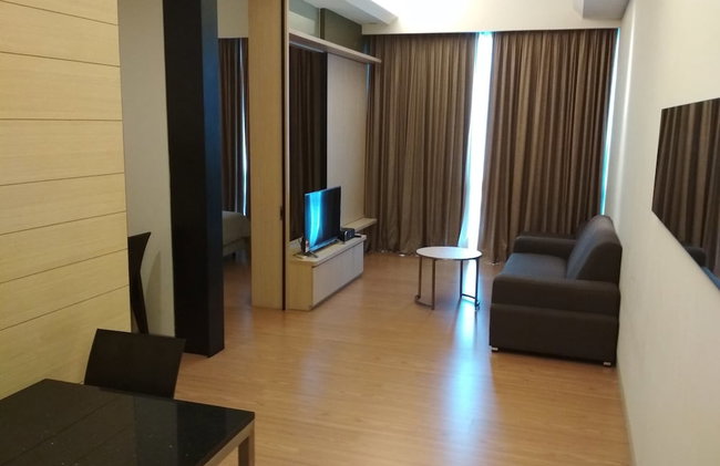 Queens Service Suite at Swiss Garden Residences - Photo 19