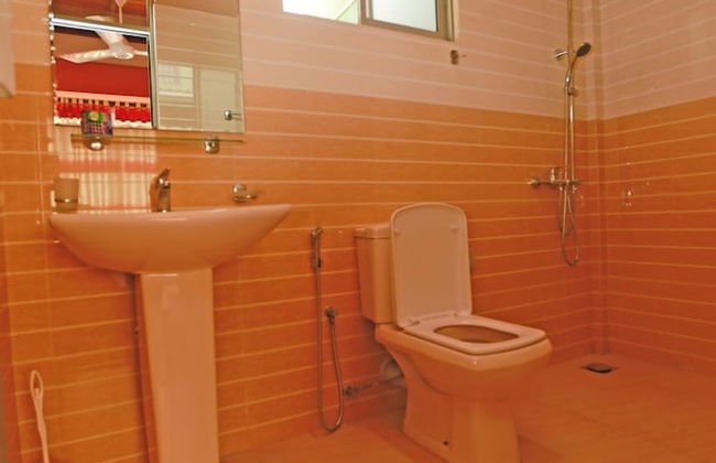 APL Apartments - Photo 9