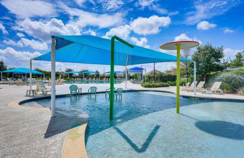 Large Fenced Yard Family-Friendly Kyle Home - Foto 32