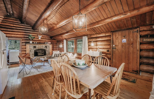 76GS - Genuine Log Cabin - WI-FI - Pets Ok - Sleeps 4 - Foto 12