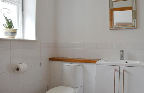 Elm Cottage - Photo 7