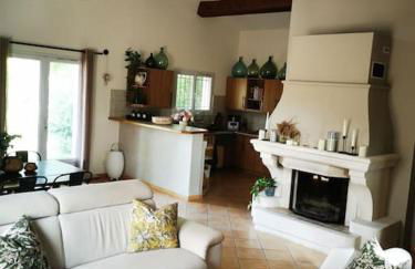 Villa provençale, piscine et jacuzzi privés. - Foto 18