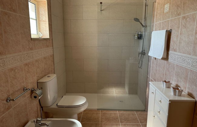 BnB Homes Luxurious Villa With 5 Bedrooms Pool - Foto 65