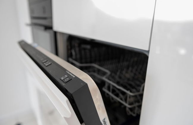 Apartment Overlooking the River, Sauna, Dziwnow - Photo 13