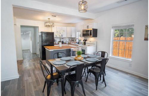 Charming 4br/2ba Only 5 Mins Downtown & Riverwalk - Foto 14