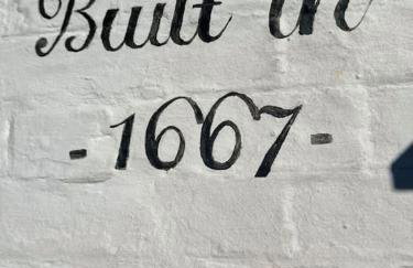 2BDR Cottage By Guest Nest Management In Horsham With Free Parking - Photo 8