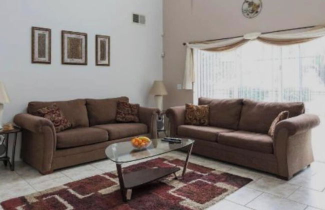 5 bed Private Lakeside Villa and South Facing Pool - Foto 7