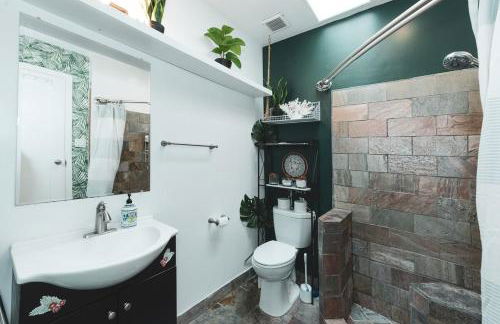 Modern & Airy Silver Lake 2bedroom 2 bath Front House - Photo 43