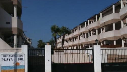 3 BEDROOM LUXURY PENTHOUSE, BEACH, POOL, and GOLF, WIFI, Large TV SATELLITE,GARAGE - Foto 2