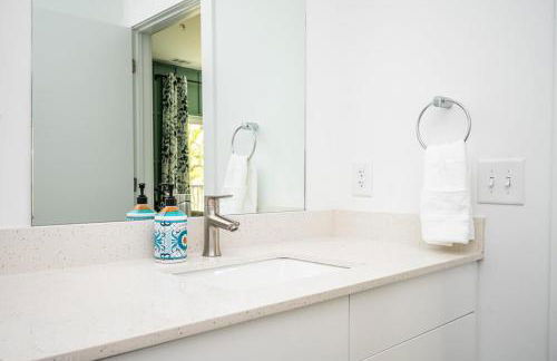 New Downtown ATL Condo Washer Dryer 542Blvd - Foto 7