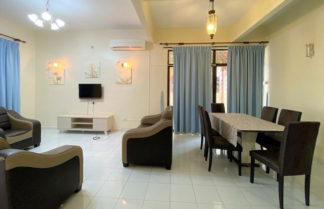 OYO 90199 Homely&cozy House - Foto 8