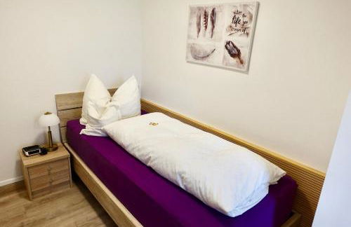 Ferienwohnung #4 mit Terrasse in zentraler dennoch ruhiger Lage - Stadtbus vor der Tür! - Foto 12