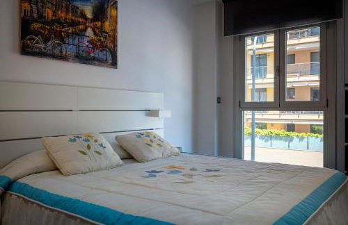 AT021 Apartment with pool in front of the beach - Foto 15