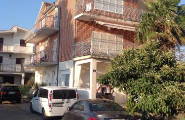 Apartments More - Photo 1