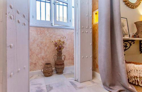 Wehostcostaluz Le Petit Palace Catedral con parking gratuito - Foto 28