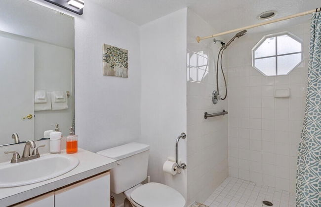 Villas at Island Club Community, Pools, Jacuzzi and More! - Photo 20