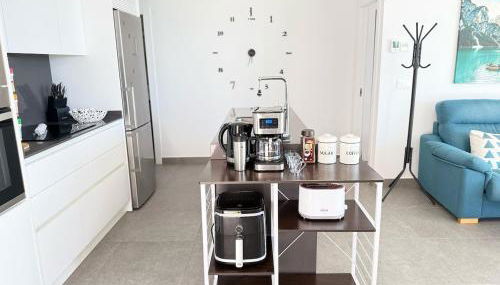 Preciosa villa con piscina privada y vistas al mar - Foto 4