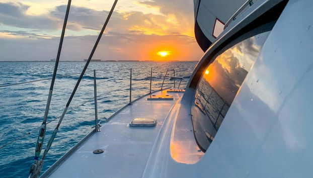 Tulum Sunset Boat Ride - Foto 2