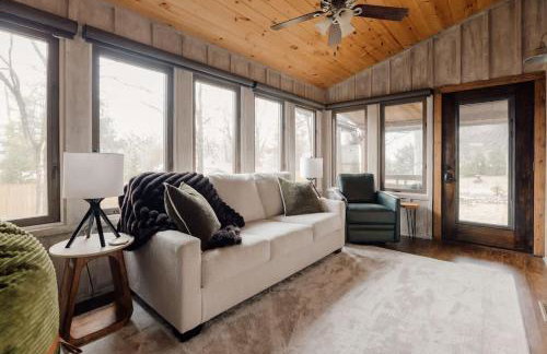 Home with Sauna & Hot Tub & Lake Access - Foto 38