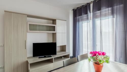 GuestHost - Zagar House-Venice Airport Close-by Apt W Parking - Photo 4