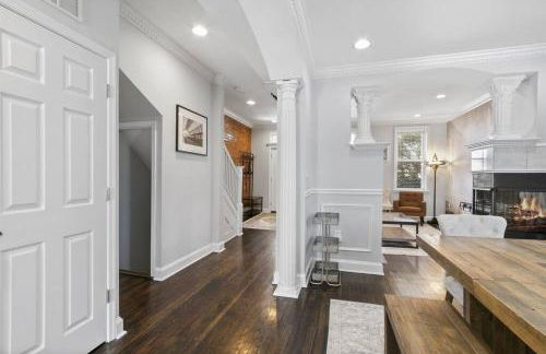 Capitol Hill Stay Like No Other - Photo 24