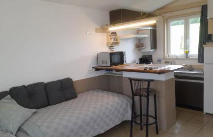 Het rustige huisje in de velden met wifi , leidingwater,enz - Photo 18