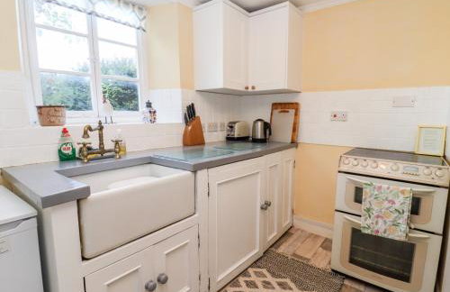 Woodbine Cottage - Photo 10