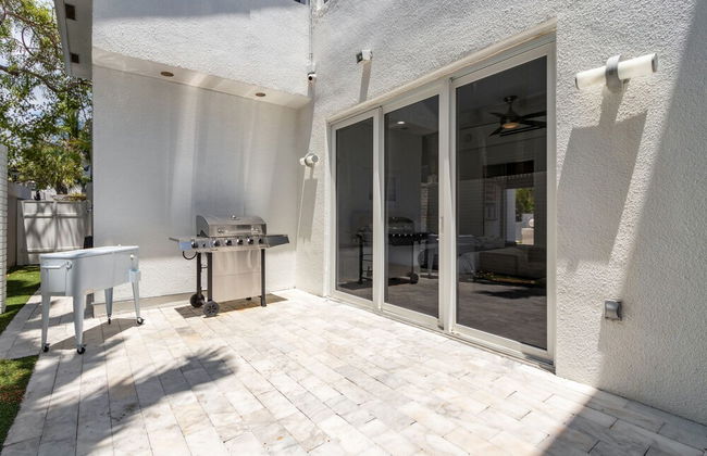 Sea Breeze by Avantstay Across From Fort Lauderdale Beach Pool Out Door Dining Fire pit - Foto 33