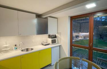 DOMKI w LESIE NAD RZEKĄ - Foto 5