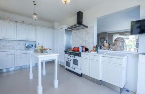 Luxury Villa with Jacuzzi in Les Issambres - Foto 61