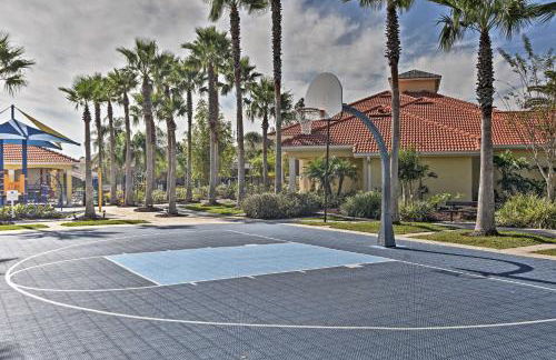 Luxe Terra Verde Villa with Theater 6 Mi to Disney! - Foto 35