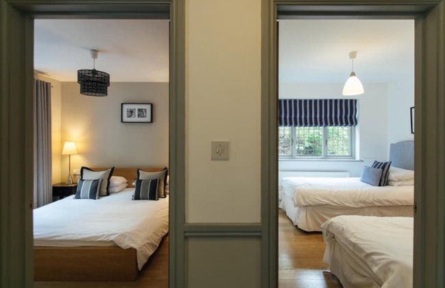 Oaktree Lodge - Luxury Cottage, Hot Tub, Sea Views - Foto 25