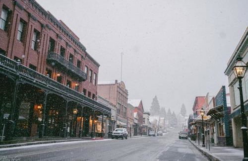 Spacious Cozy and Renovated Mountain Retreat - Foto 60