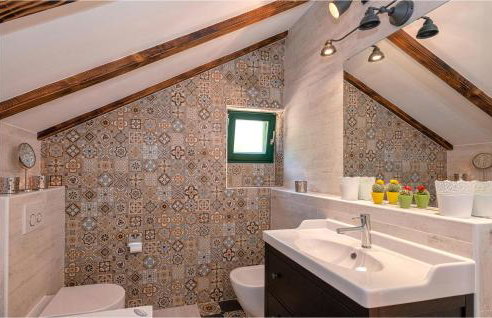 3 Bedroom Cozy Home In Gromin Dolac - Foto 35